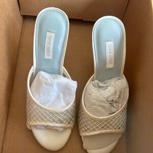 Nine West size 6.5 shoe runs a little small